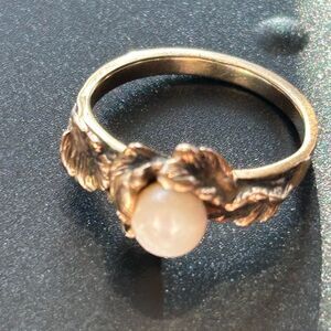 14K Gold Pearl Leaf Motif Antiqued Vintage Ring Thick Band Personal Collection 7